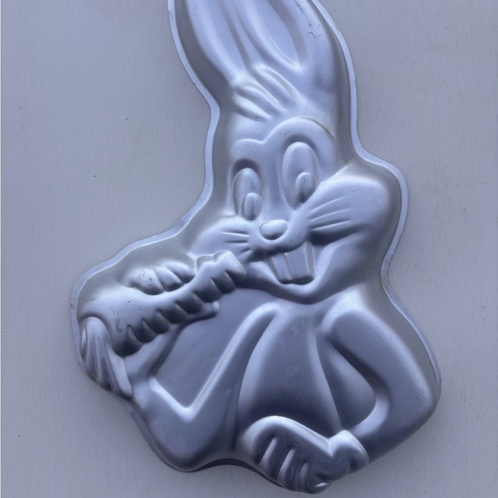 1978 Vintage Wilton Bugs Bunny Easter Cake Pan 17.5x12 Warner Bros Looney Tunes